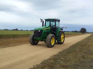 7720 John Deere tractor