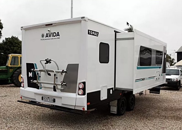 2017 AVIDA TOPAZ MULTI-TERRAIN CARAVAN