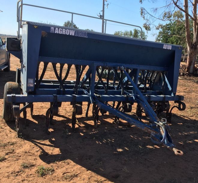 Agrow Drill AD 100. 22 row direct drill
