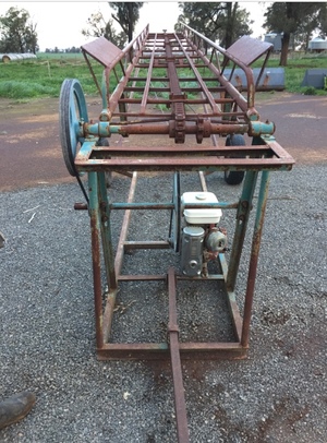 Small Bale Conveyor
