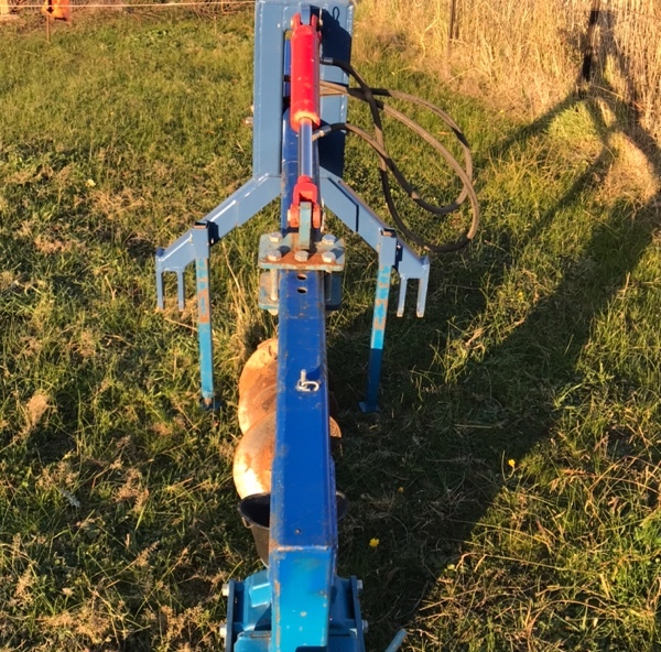 John Berends Hydraulic Down Pressure Post Hole Digger 3 Point Linkage