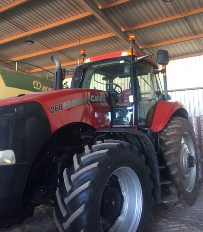 2014 Case IH Magnum MX 260 Tractor