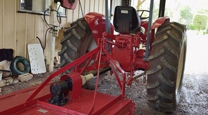 Heritage International 434 Tractor