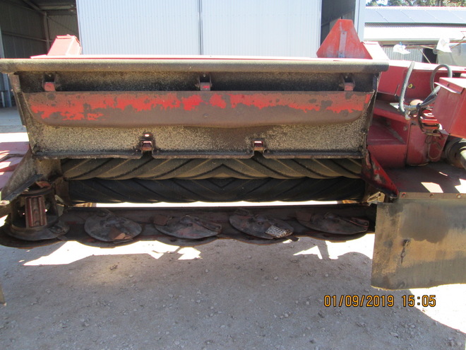 New Holland 411 Discbine