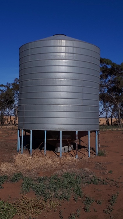 McKenzie Grain Silos x 3