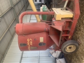 New holland 353 feed mixer 