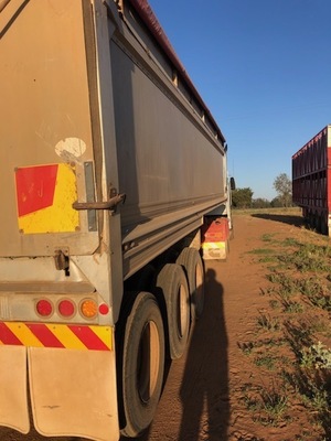 Hamelex Tipper 32 ft  available 27/11/20