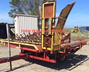 WANTED SMALL BALE ACCUMULATOR WITH BALE GRAB