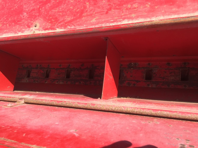 24 Row International 511