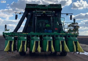John Deere 7760 Cotton Picker    