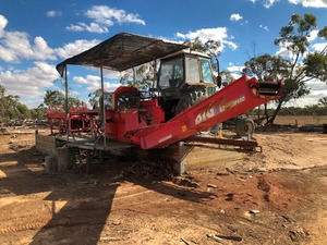 Hakki Pilke Big47 Fire wood splitter log processor