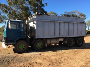1983 Volvo F7 23ft Tipper