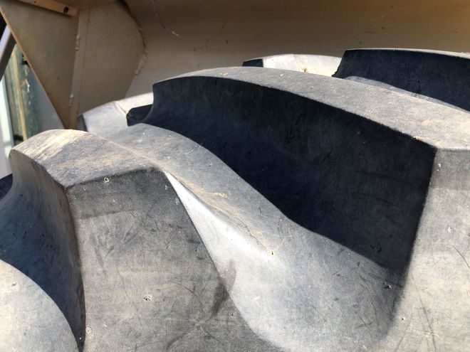 White Farm Equipment Tractor