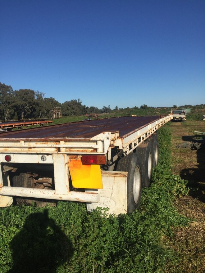 40' Tri-Axle Trailer