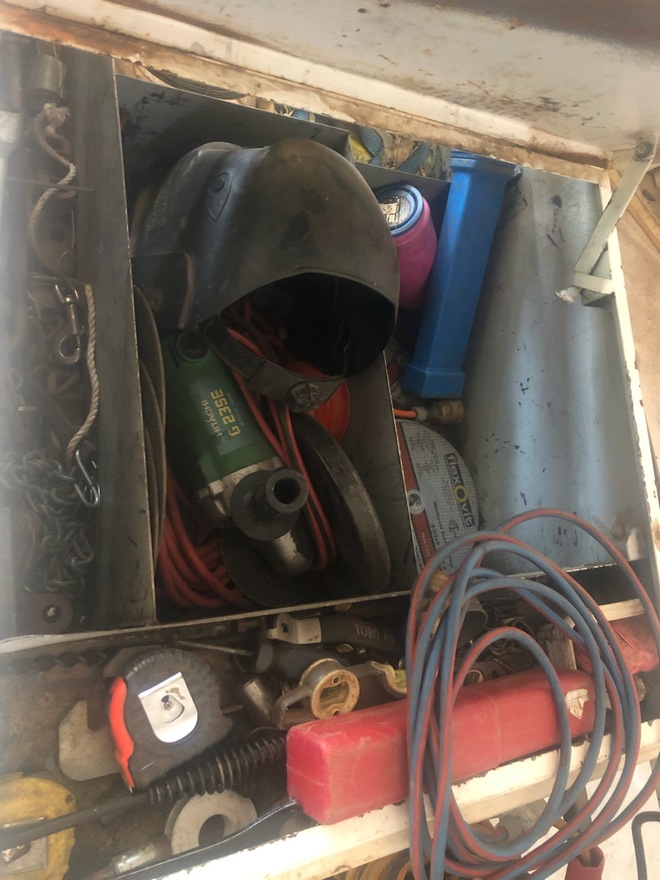 Fencing Contractors Equipment . to be sold as 1 lot