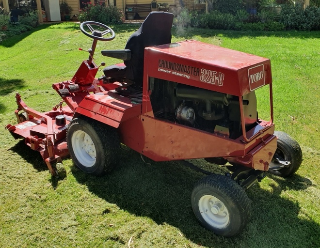 Toro Groundmasters 325-D Ride on Mower