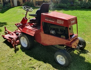 Toro Groundmasters 325-D Ride on Mower