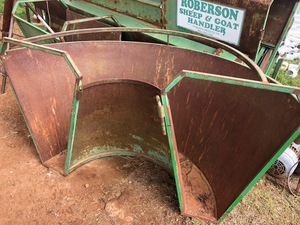 Roberson Sheep and Goat Handler