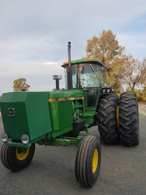JOHN DEERE 4240 Tractor For Sale - Immaculate Condition - Only Had Rims Repainted, Completely Genuine!!!!!!!!