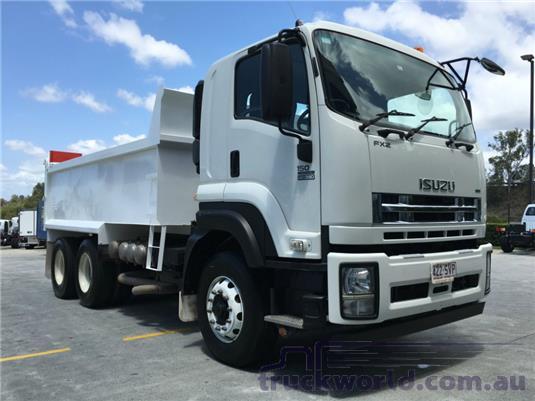 Izuzu 6 wheel tipper