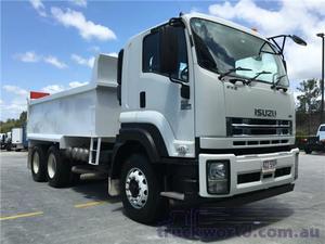 Izuzu 6 wheel tipper