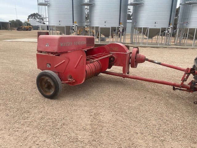 Massey Ferguson 503 baler