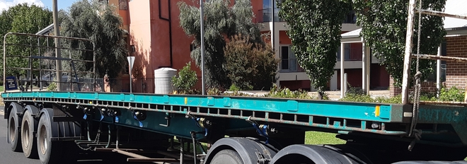 44ft haulmark flat top and dolly will seperate