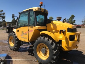 New Holland LM630