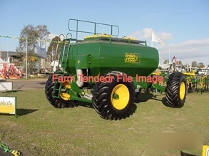 6 to 8/mt x 3 Bin Tow Behind Air Seeder Cart Wanted