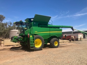 2016 John Deere S680 Header with no front