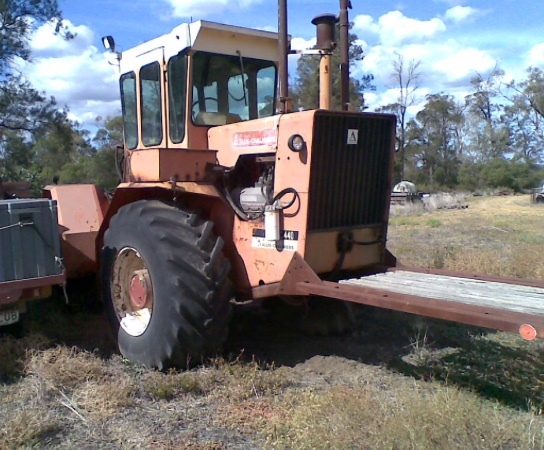 440 Allis Charmers Tractor 220 HP With 555 V8 Cummins Motor