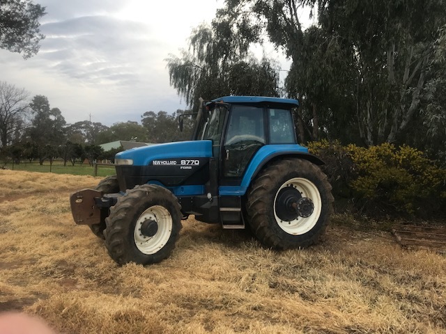 New Holland Genesis 8770