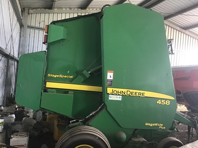 John Deere 458 Silage Special Baler