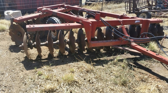 International 32 plate 3-5 Offset Disc 