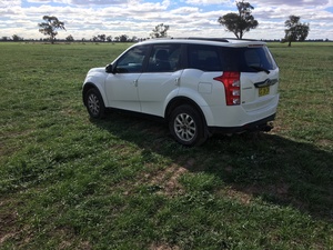 2015 Mahindra AWD SUV 7 Seater