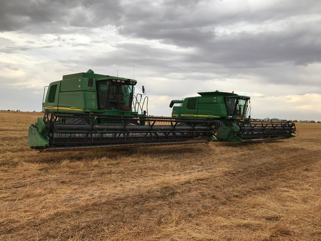 John Deere 9650 CTS Header for sale