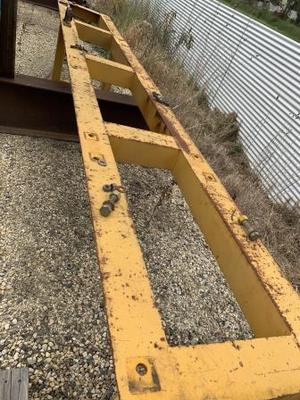 Under Auction (A126) - Rollers Without Rollers (Seymour)