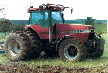 CASE  8940 F W A TRACTOR  240 HP FOR SALE