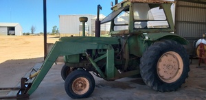 John Deere 4020 with FEL