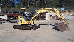 Excavator Komatsu 50MR-2 2007 Model 3500 Hrs 300 4500 600 Gps and Mud