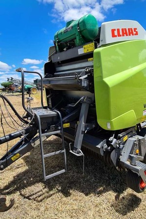 2016 Claas Variant 360 Round Baler