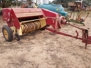 New Holland Super Hayliner  69 Small Square Hay Baler 