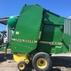 John Deere 590 Round Baler 