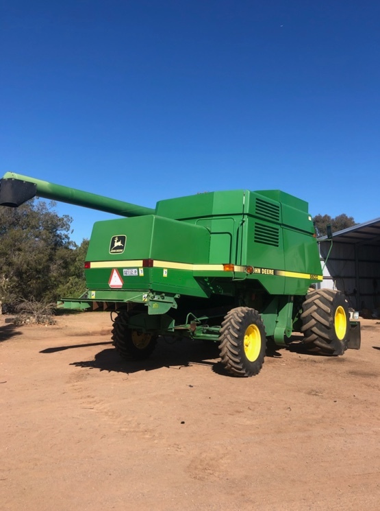 John Deere 9600 Header & 936R Front with Trailer
