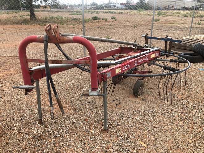 2011 FCR Girorami Orchard Stick Rake