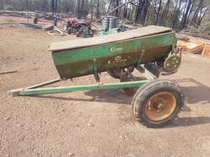 Crump  Trailing Spreader