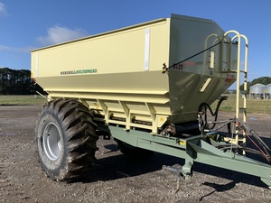 Marshall 812T Multispread spreader