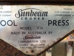 Sunbeam WP-B 12 Electric Wool Press