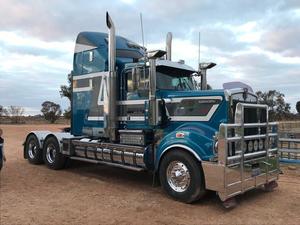 2004 - KENWORTH T904
