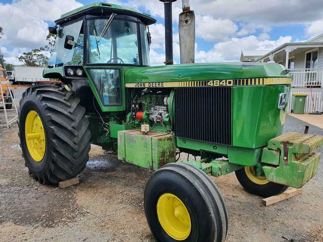 John Deere 4840 Power Shift Tractor